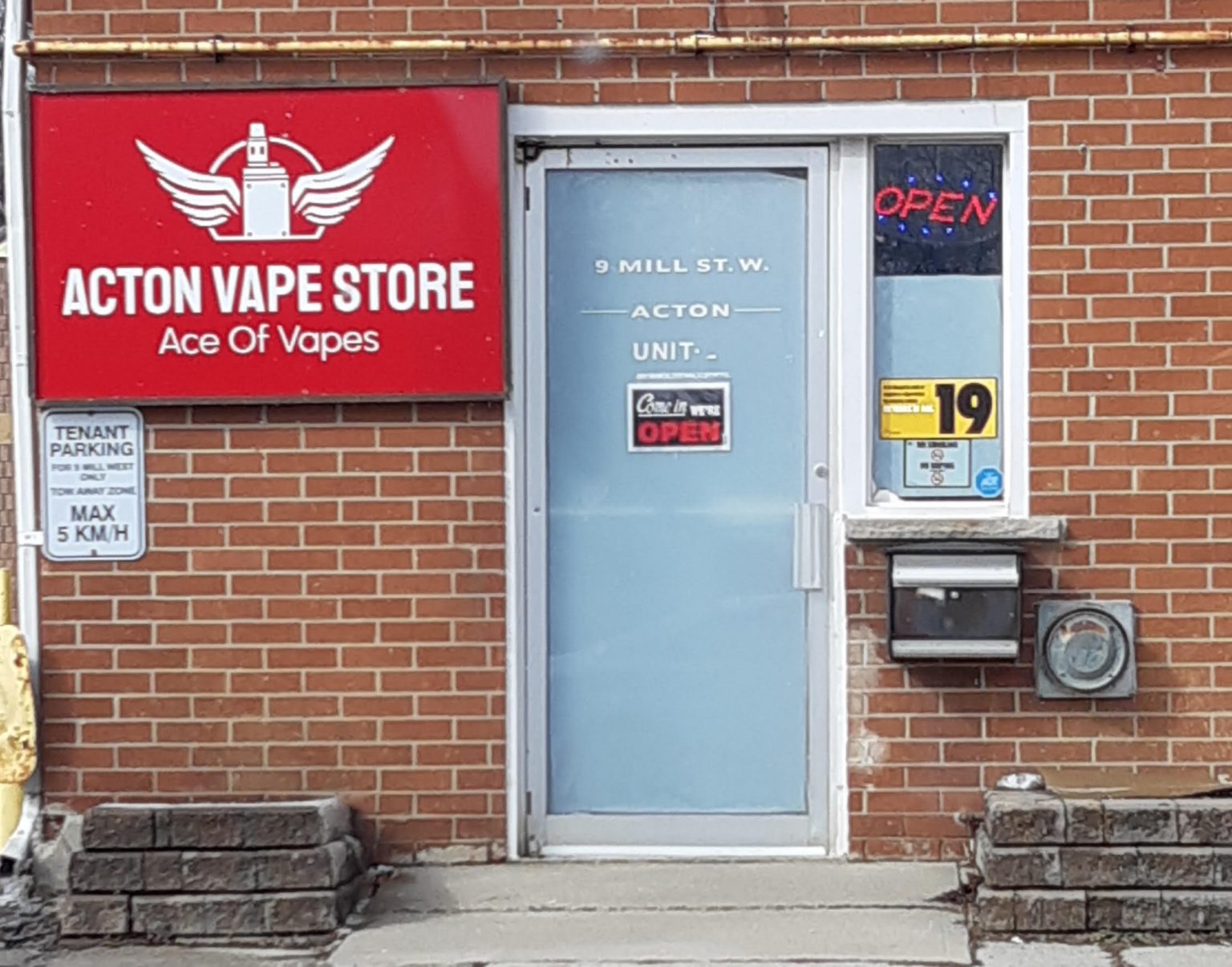 Acton’s Ace of Vape Store Downtown Acton BIA